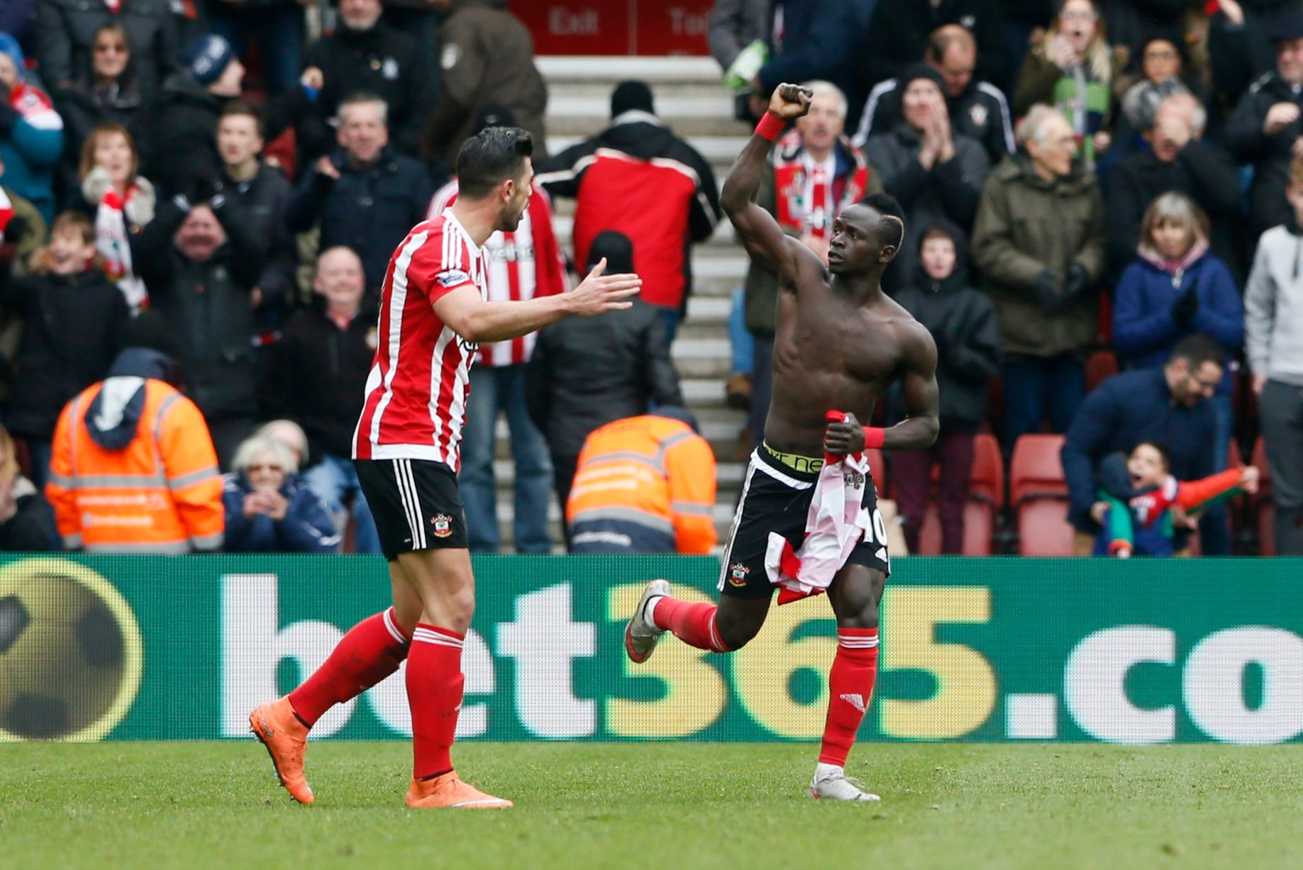 Ҹѹ 3 - 2 