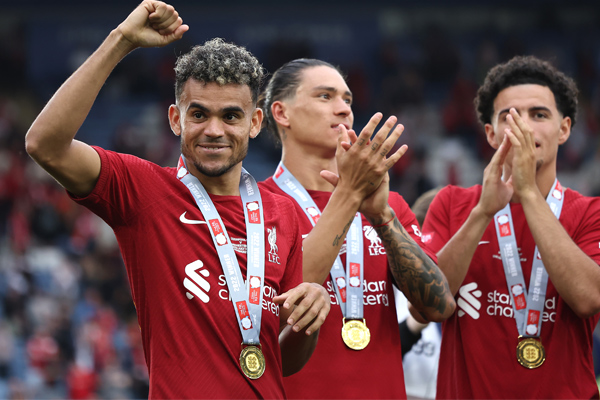 อาจถึงซิวแข้งยอดเยี่ยม! เพียร์ซชูดิอาซเหนือกว่ามาเน่ - Liverpoolfc.in.th